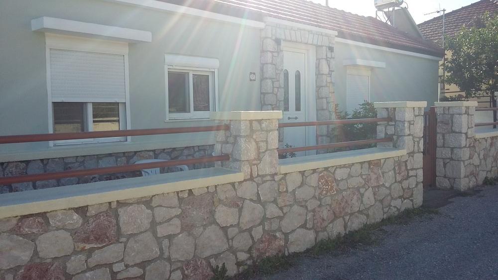 Anastasia'S Holiday Home Ialisos Exterior foto